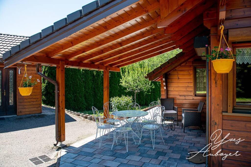Chalet La Calougeotte, Jardin, Spa Et Sauna Prives Le Menil Exterior photo