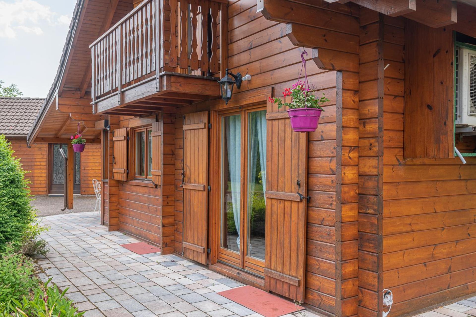 Chalet La Calougeotte, Jardin, Spa Et Sauna Prives Le Menil Exterior photo