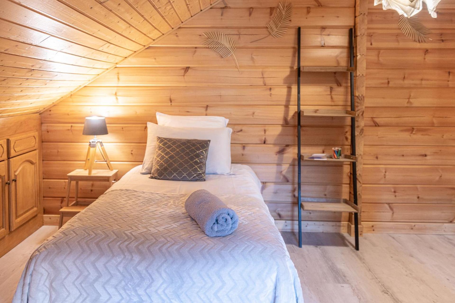 Chalet La Calougeotte, Jardin, Spa Et Sauna Prives Le Menil Exterior photo